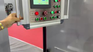 TDPB 1900 CNC فوم Skiving Machine لایه برداری با دقت بالا